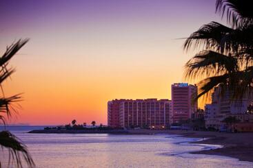 Sunset Beach Club Hotel Apartments