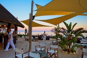 Sunset Beach Club Hotel Apartments