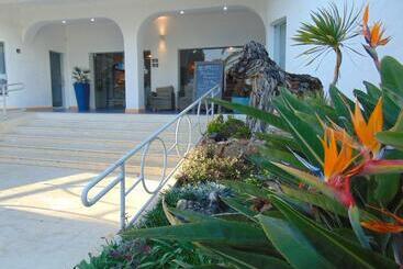Vila Senhora da Rocha
