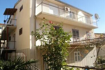 Apartments Pasko - Primosten