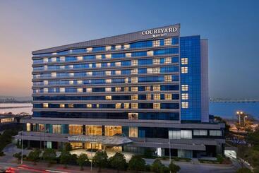 هتل Courtyard By Marriott Xiamen
