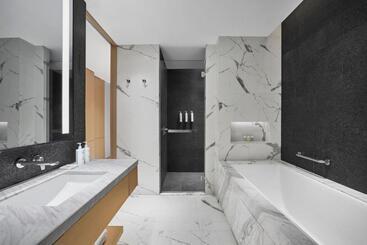 هتل Courtyard By Marriott Xiamen