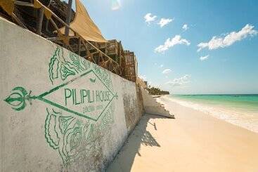 Hotel Pili Pili Beach
