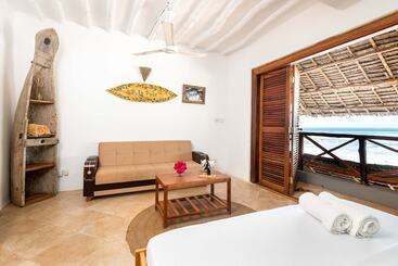 Hotel Pili Pili Beach