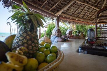 Hotel Pili Pili Beach