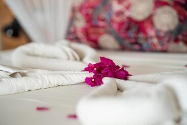 Hotel Pili Pili Beach