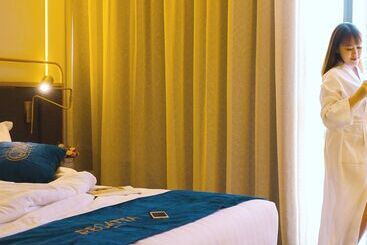 هتل Regatta Stay Kozi Square Kuching