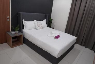 هتل Regatta Stay Kozi Square Kuching
