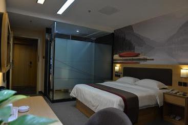 Thank Inn Chain Hotel Sichuan Mianyang Yuzhong Road Airport