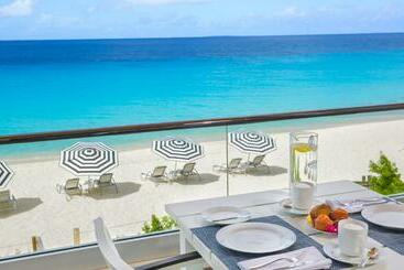 هتل Tranquility Beach Anguilla Resort