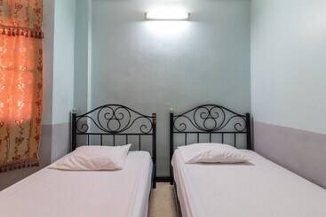پانسیون 7 Holder Guesthouse