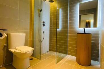 هتل Regatta Stay Kozi Square Kuching