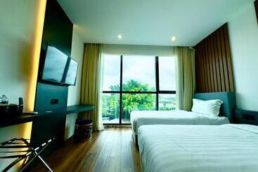 هتل Regatta Stay Kozi Square Kuching