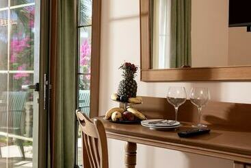 استراحتگاه Anadolu Hotels Didim Club