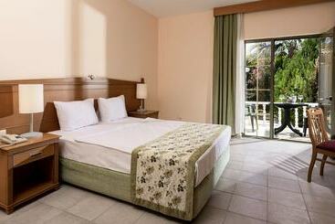 استراحتگاه Anadolu Hotels Didim Club