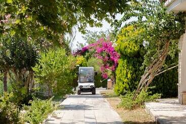 استراحتگاه Anadolu Hotels Didim Club