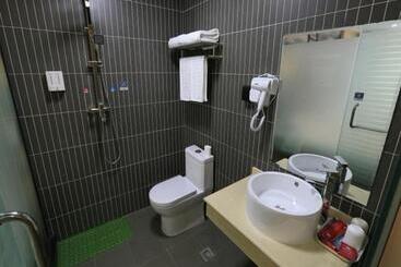 Thank Inn Chain Hotel Gansu Jiuquan Suzhou District Bell And Drum Tower