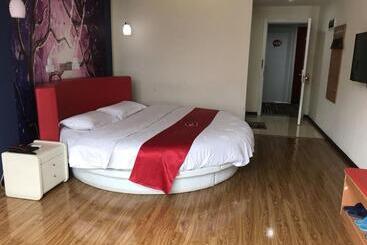 Thank Inn Chain Hotel Hubei Enshi Railway Station