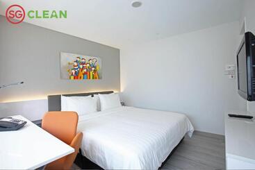 Wilby Central Serviced Apartments