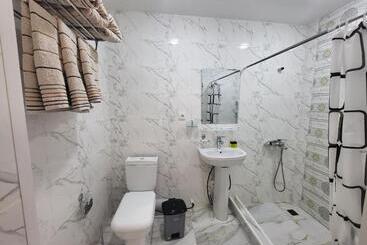 هاستل Bobo Haydar Guest House