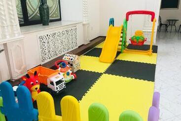 هتل Banqueting & Guest House поместье