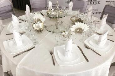 هتل Banqueting & Guest House поместье