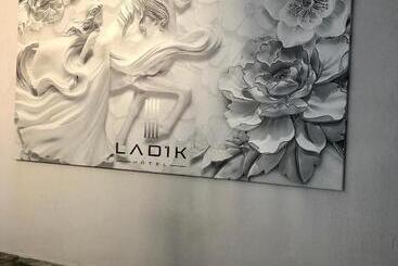 هتل Ladik