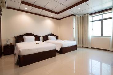 هتل Sun And Sea Leisure