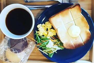 Meedafu's Yui Hostel And Coffee