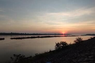 Nawiengkae Riverview Resort