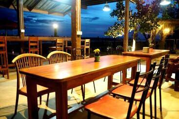 Nawiengkae Riverview Resort