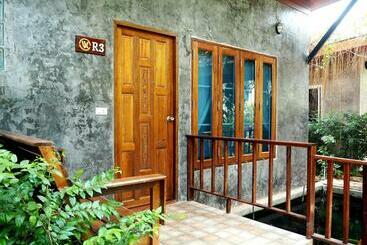 Nawiengkae Riverview Resort