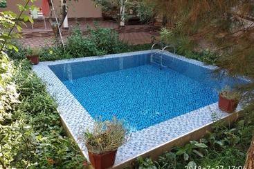 پانسیون Faride Guest House