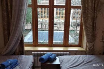پانسیون Faride Guest House