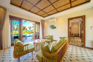 Sao Mai Beach Resort