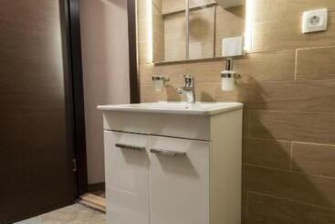 هاستل Centrum Sobe Rooms čačak