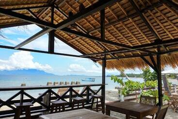 هتل Amrita Maumere Resort