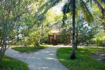 هتل Amrita Maumere Resort
