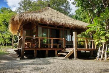 هتل Amrita Maumere Resort