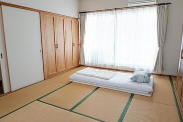 پانسیون Maruhouse