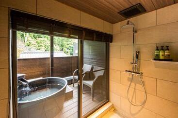 ریوکان Livemax Resort Aki Miyajima