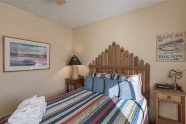 Breakaway Cabin  Three Bedroom Cabin