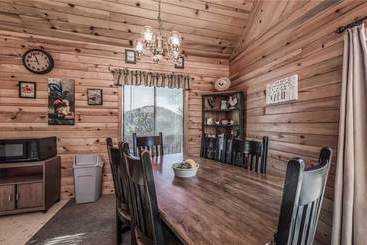 Breakaway Cabin  Three Bedroom Cabin