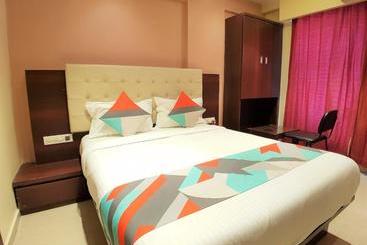 ホテル Hexa Malad Suite