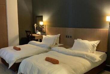 هتل The Room