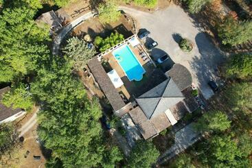 تختخواب و صبحانه Le Clos Des Dryades F