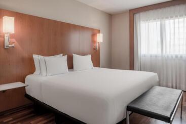 Ac Hotel Murcia By Marriott