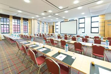 Achat Hotel Offenbach Plaza