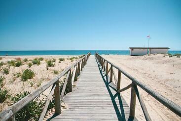 هتل Avenida Playa