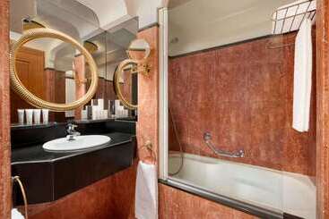 هتل Avenue Louise Brussels Trademark Collection By Wyndham